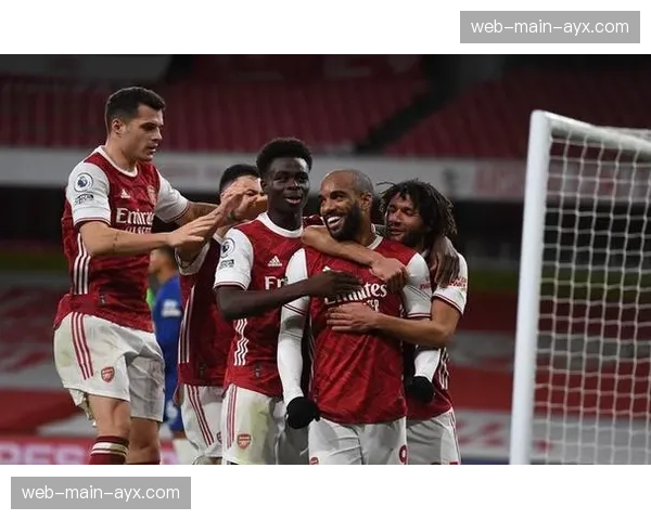 特写：对阵旧主里昂，拉卡泽特进球后拒绝庆祝的复杂神情