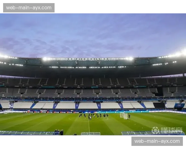 法兰西大球场宣布启动2026年夏季翻新计划，部分比赛将移至临时场地